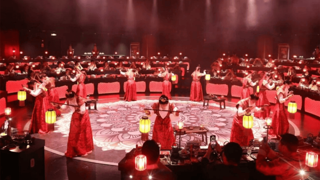 局之道：72个情绪价值营造标杆案例pg电子免费模拟器旅游餐饮场景破(图21)